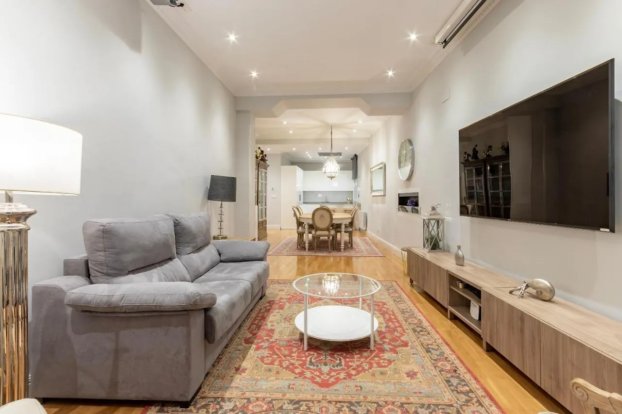 Amplio Y Elegante En Casco Viejo Con Parking Appartement Bilbao