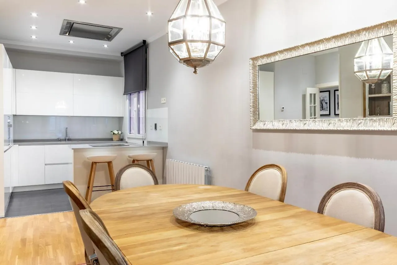 Amplio Y Elegante En Casco Viejo Con Parking Appartement Bilbao