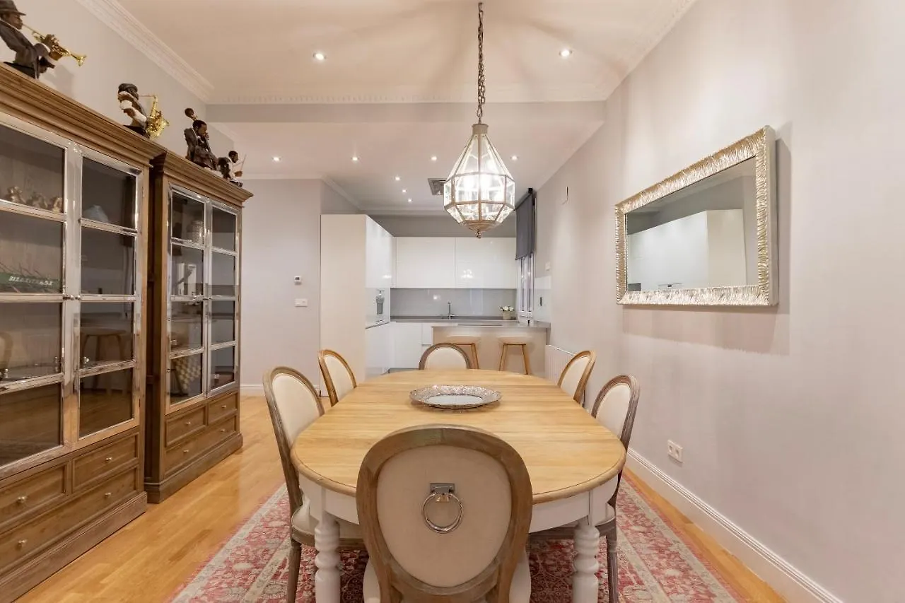 Amplio Y Elegante En Casco Viejo Con Parking Appartement Bilbao