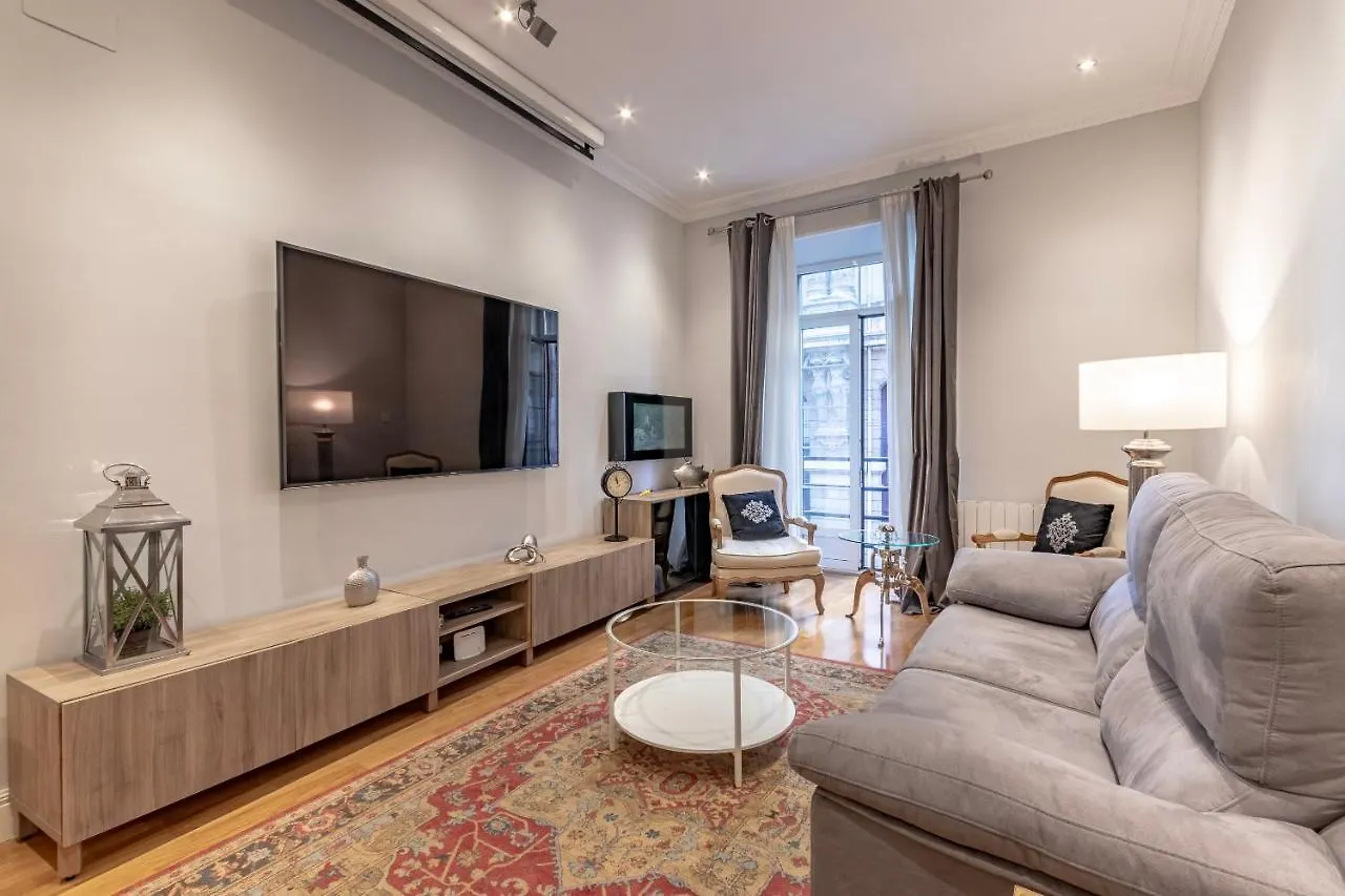 Amplio Y Elegante En Casco Viejo Con Parking Appartement Bilbao Spanje