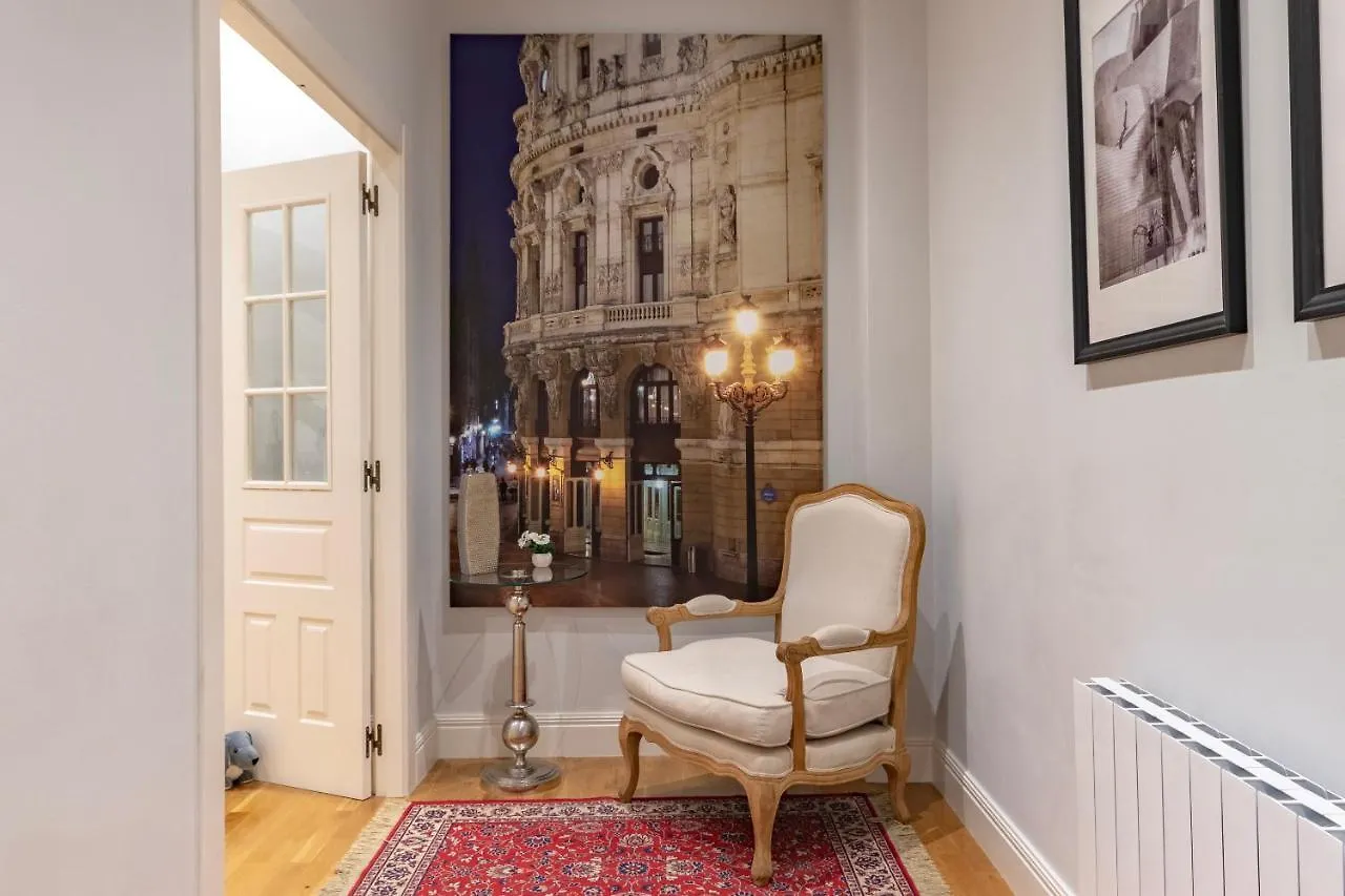 Amplio Y Elegante En Casco Viejo Con Parking Appartement Bilbao